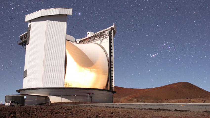 Image of the James Clerk Maxwell Telescope against a starry background
