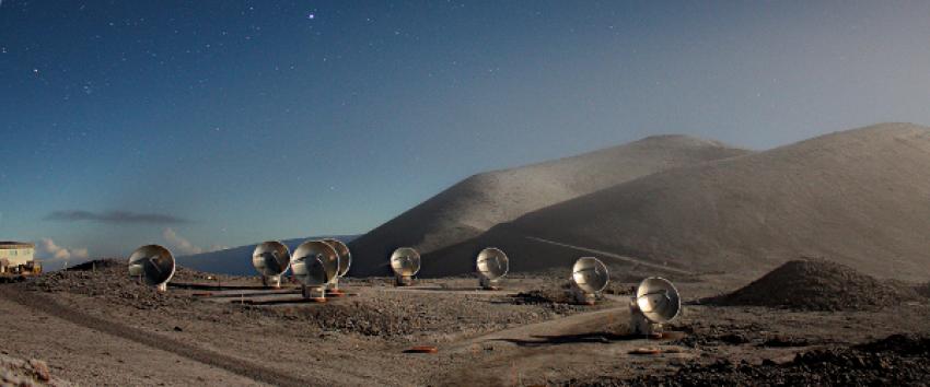 The Submillimeter Array on Maunakea, Hawaii.